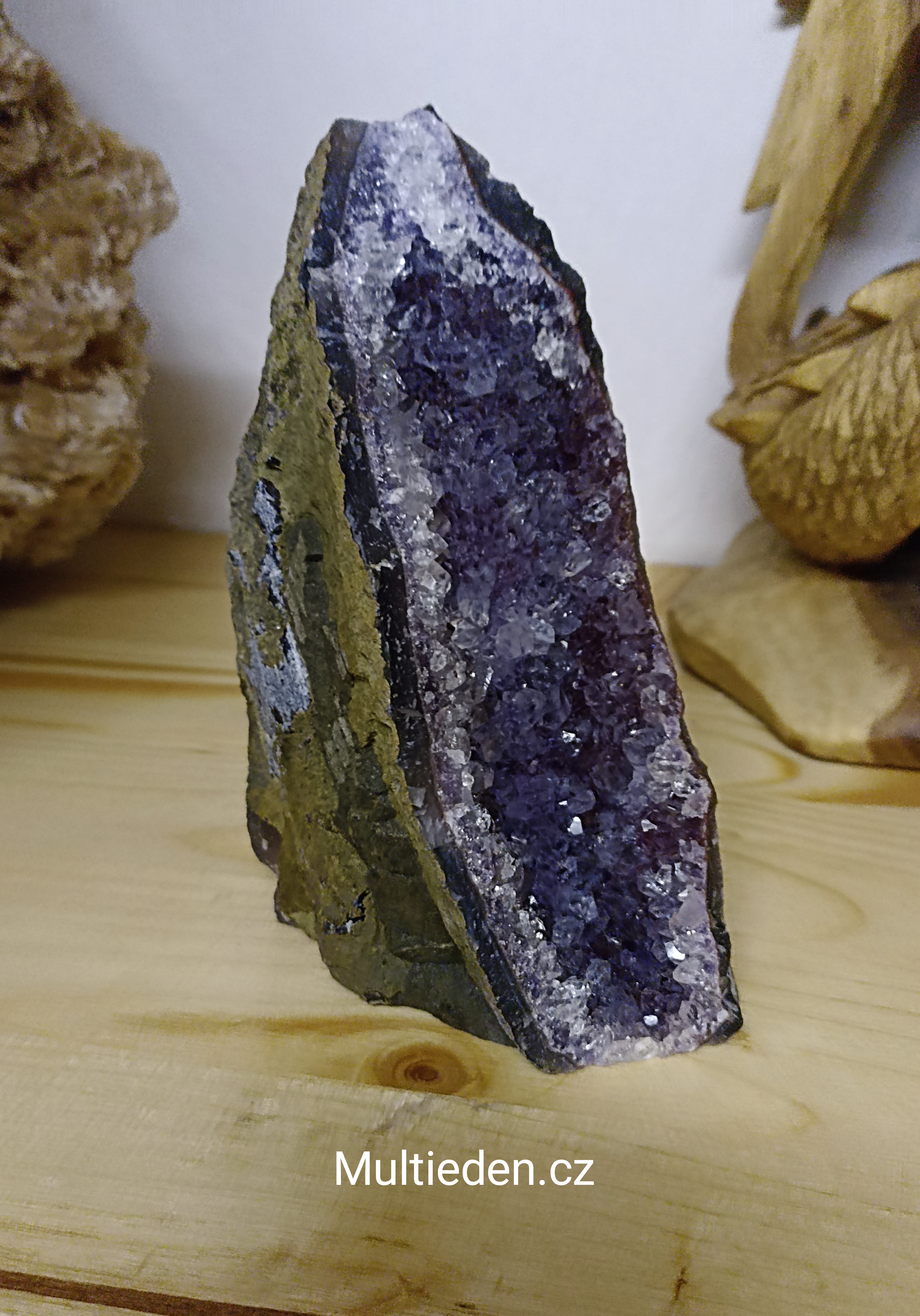 Ametyst řez základna M:1.  0,748 kg.