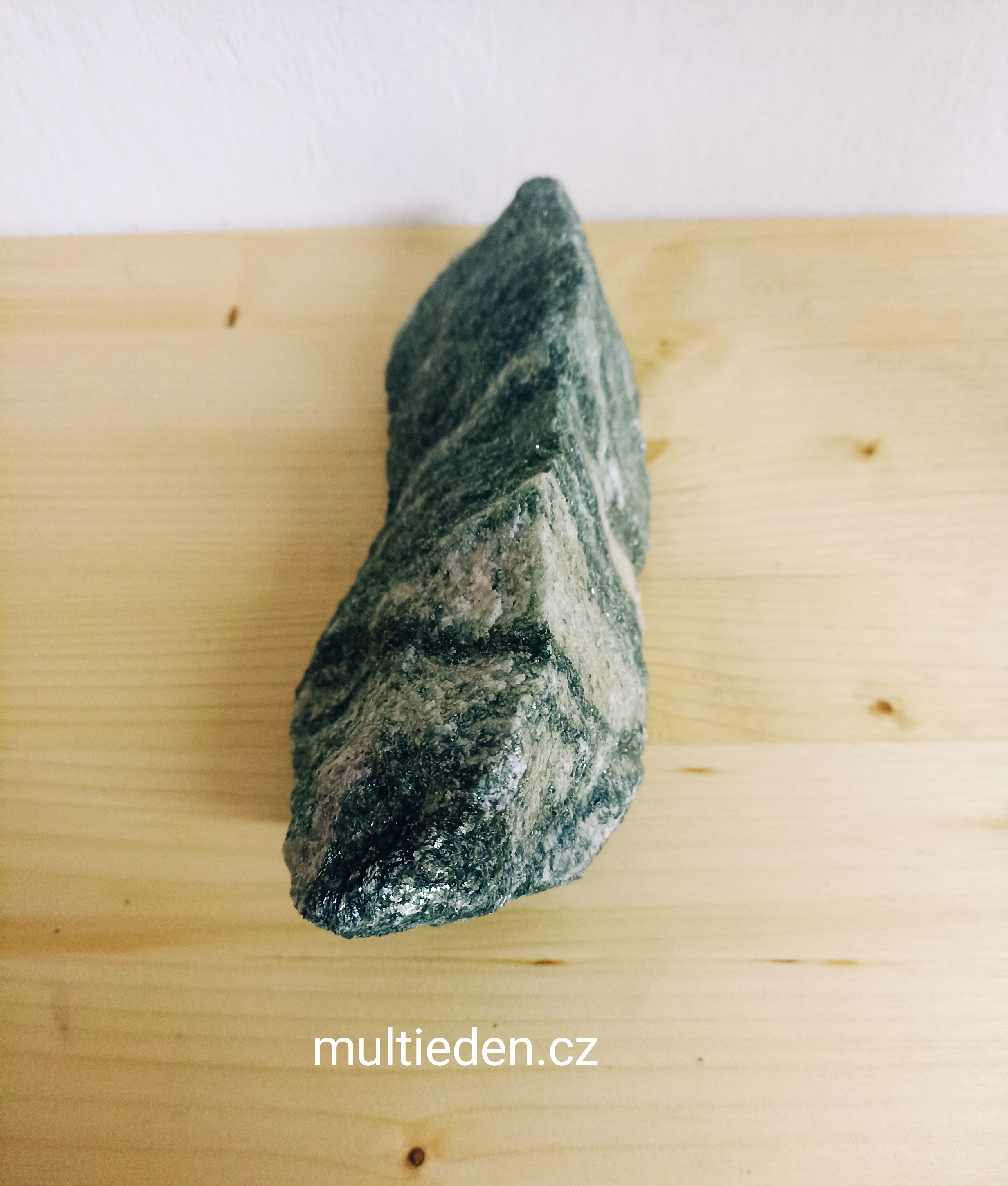 Fuchsit surový   - 1,512 kg. Č: 7. 