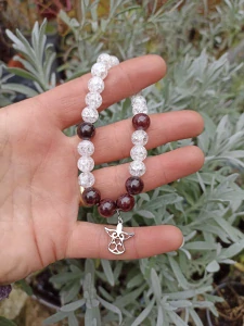 Granát s Křišťálem náramek na ruku s Andílkem 