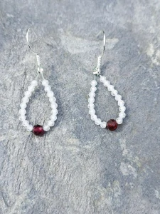 Stříbrné náušnice Granát+ Křišťál.