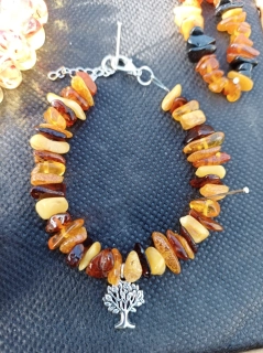 Jantarový náramek na zapínání c:1