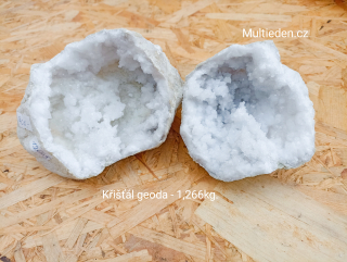  Křišťál geoda 1,266kg.  Č:v7