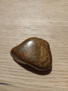Bronzit č:9 tromlovany