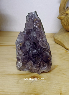 Ametyst řez základna M:4  0,302 kg.