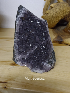 Ametyst řez základna M:16,   0,595kg.