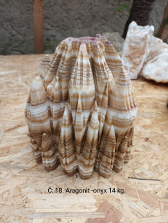 Aragonit -onyx věžička č:18. 14,0kg