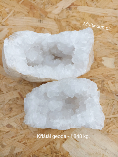  Křišťál geoda 1,848kg.  Č:V9