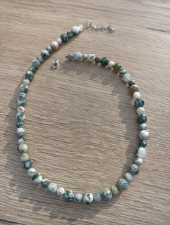 Mechový achát náhrdelník 