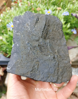 Šungit surovina 0,650kg. Č: 14