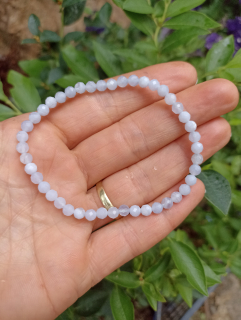 Chalcedon náramek broušený 4 mm