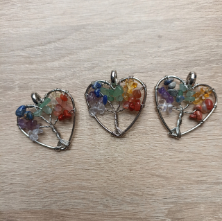 Přívěsek srdce z minerálů čakry 1 ks